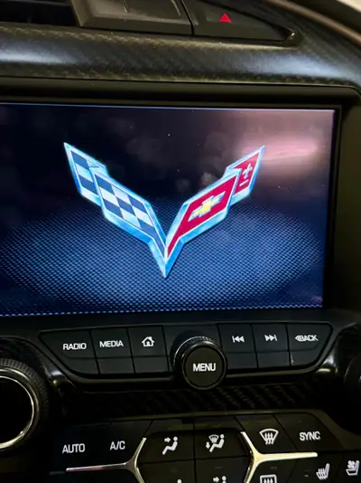 Chevrolet Corvette Coupé Grand Sport — Muscle car légendaire, 466 ch, 24 800 km — Miniatur 16