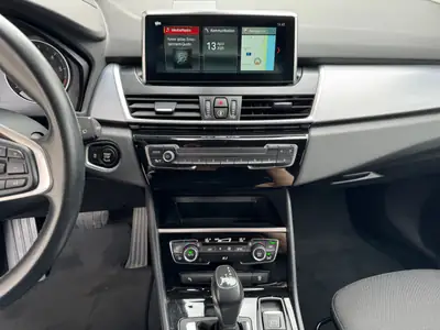 BMW 218 Active Tourer xDrive — Polyvalence diesel, transmission automatique, entretien réduit — Außenansicht