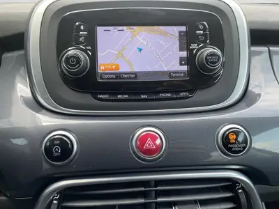 Fiat 500X 1.4T Lounge — SUV urbain dynamique, historique sans sinistre — Miniature 8
