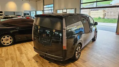 Hyundai Staria Premium 2.2 CRDi 4WD — Monospace 7 places robuste, attelage et toit panoramique — Thumbnail 10