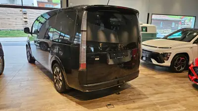 Hyundai Staria Premium 2.2 CRDi 4WD — Monospace 7 places robuste, attelage et toit panoramique — Thumbnail 12