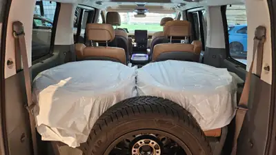 Hyundai Staria Premium 2.2 CRDi 4WD — Monospace 7 places robuste, attelage et toit panoramique — Thumbnail 19