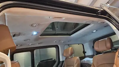 Hyundai Staria Premium 2.2 CRDi 4WD — Monospace 7 places robuste, attelage et toit panoramique — Thumbnail 21