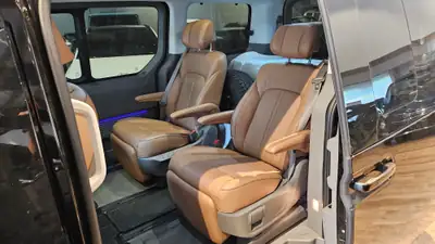 Hyundai Staria Premium 2.2 CRDi 4WD — Monospace 7 places robuste, attelage et toit panoramique — Thumbnail 20