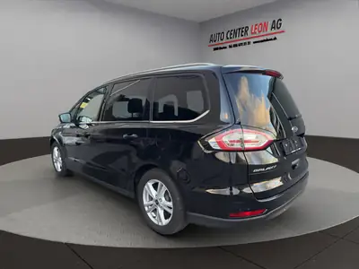 Ford Galaxy 2.0 TDCi Titanium AWD — Monospace 7 places, traction intégrale et panoramique — intérieur