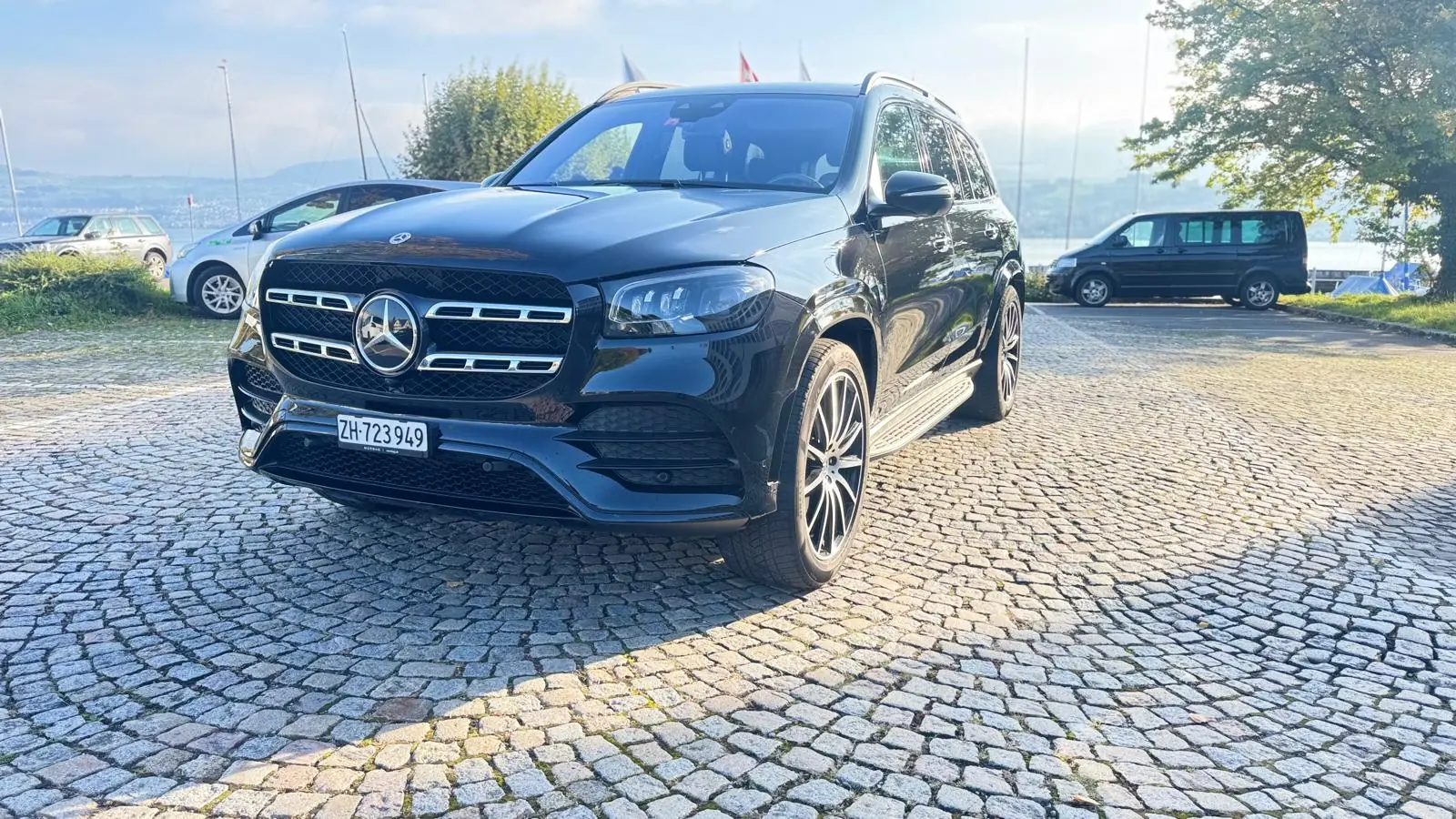 Mercedes-Benz GLS 400 4MATIC — SUV 7 places diesel, 330 ch, très faible kilométrage — vue extérieure
