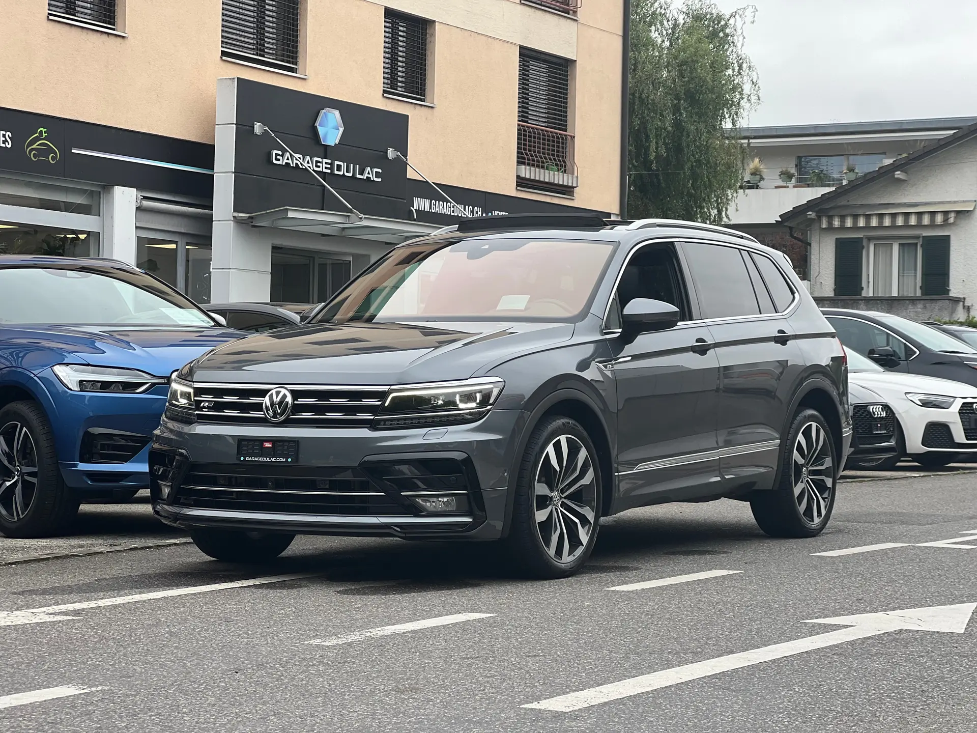 VW Tiguan Allspace 2.0 TSI R-Line — 7 places, 4Motion, toit ouvrant panoramique