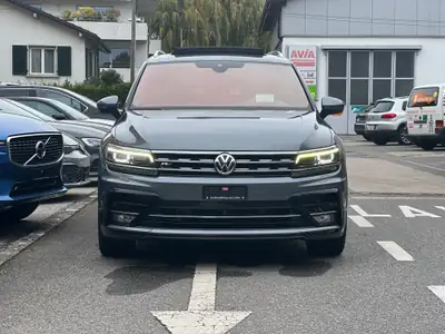 VW Tiguan Allspace 2.0 TSI R-Line — 7 places, 4Motion, toit ouvrant panoramique — Seitenansicht