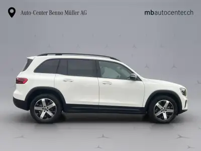 Mercedes-Benz GLB 250 Progressive 4matic — SUV 7 places hybride essence, très faible kilométrage — détail
