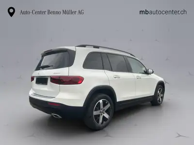 Mercedes-Benz GLB 250 Progressive 4matic — SUV 7 places hybride essence, très faible kilométrage — tableau de bord