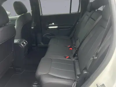 Mercedes-Benz GLB 250 Progressive 4matic — SUV 7 places hybride essence, très faible kilométrage — Miniature 10