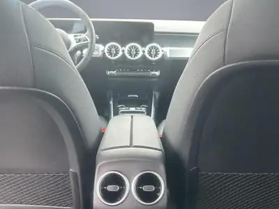 Mercedes-Benz GLB 250 Progressive 4matic — SUV 7 places hybride essence, très faible kilométrage — Miniature 11
