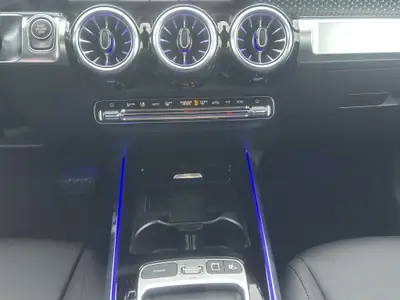 Mercedes-Benz GLB 250 Progressive 4matic — SUV 7 places hybride essence, très faible kilométrage — Miniature 15