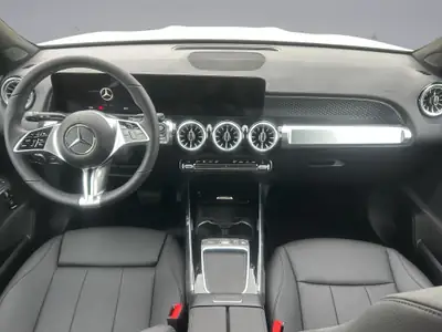 Mercedes-Benz GLB 250 Progressive 4matic — SUV 7 places hybride essence, très faible kilométrage — Miniature 13
