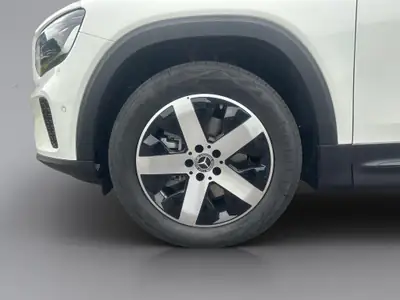 Mercedes-Benz GLB 250 Progressive 4matic — SUV 7 places hybride essence, très faible kilométrage — Miniature 20