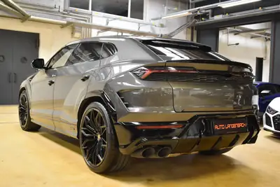 Lamborghini Urus SE 2025 — Le SUV hybride rechargeable ultime, 8000 km seulement — arrière