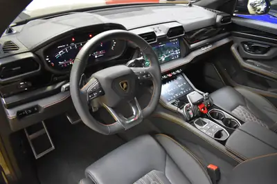 Lamborghini Urus SE 2025 — Le SUV hybride rechargeable ultime, 8000 km seulement — Miniature 14