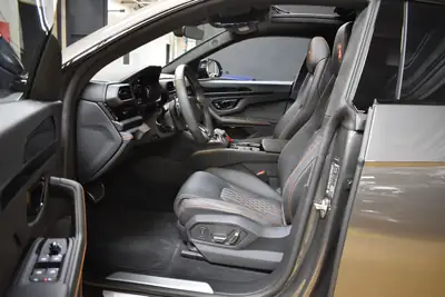 Lamborghini Urus SE 2025 — Le SUV hybride rechargeable ultime, 8000 km seulement — Miniature 13