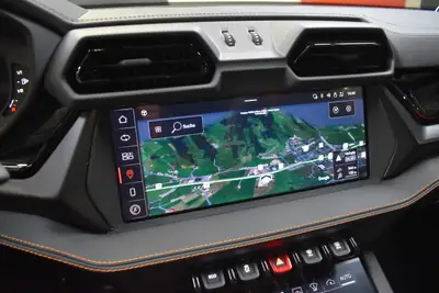 Lamborghini Urus SE 2025 — Le SUV hybride rechargeable ultime, 8000 km seulement — Miniature 20