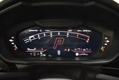 Lamborghini Urus SE 2025 — Le SUV hybride rechargeable ultime, 8000 km seulement — Miniature 25