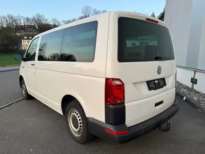 VW T6 2.0 TDI 4Motion — Utilitaire robuste, transmission intégrale, 183'800 km — Heckansicht