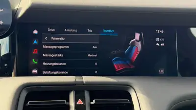 Porsche Taycan Sport Turismo 2024 — Berline électrique premium, 48 900 km seulement — Miniatura 10