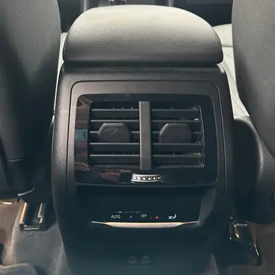BMW X3 xDrive 20d — SUV diesel mild-hybrid, ultra faible kilométrage 2024 — Miniature 19