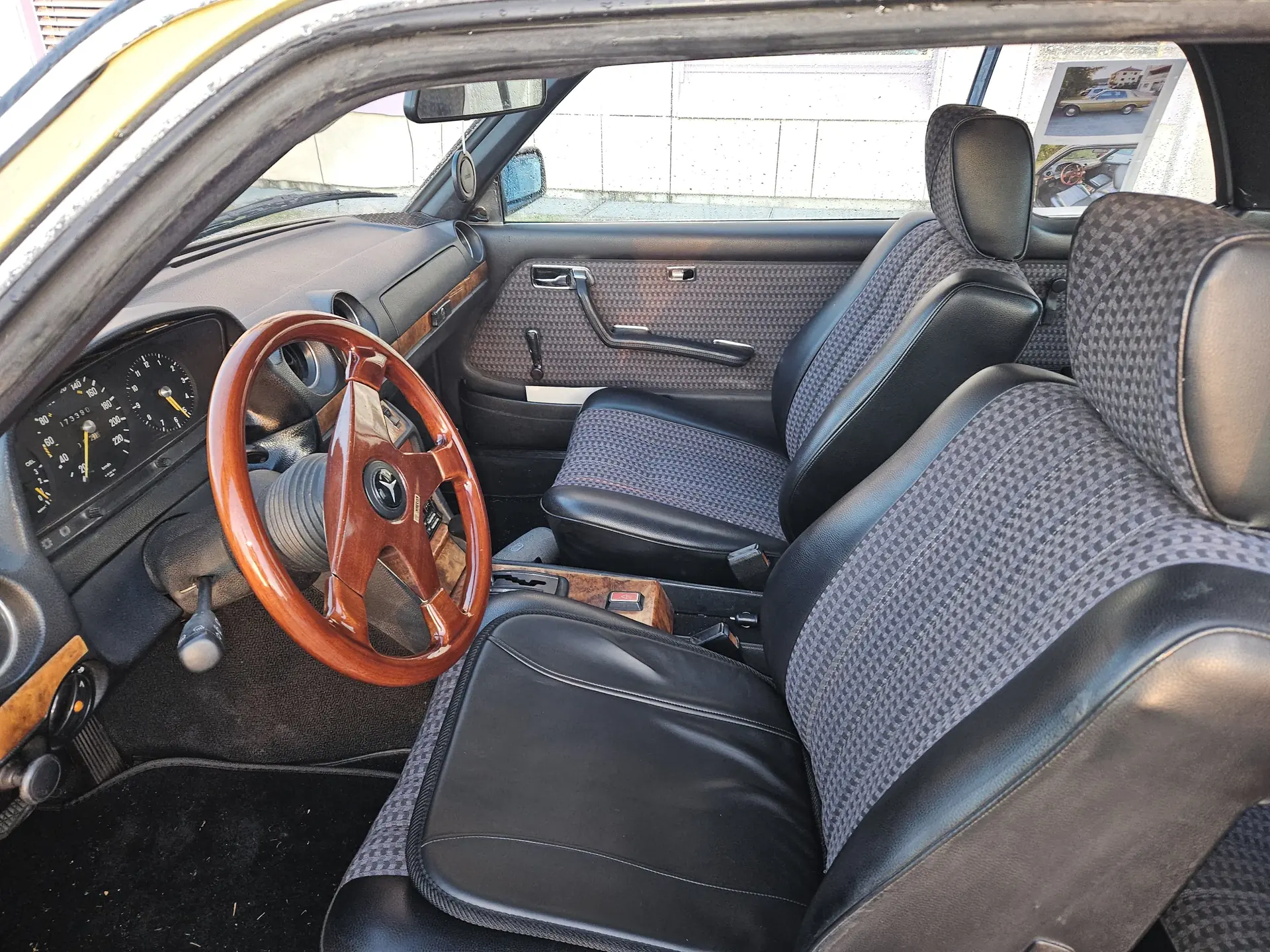 Mercedes-Benz 280 1977 occasion Givisiez — 2