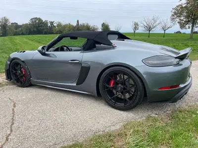 Porsche 718 Spyder RS — Roadster pur-sang 500 ch, quasi neuf avec garantie — dashboard