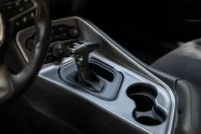 Dodge Challenger 6.4 V8 HEMI SRT ScatPack — Muscle car légendaire, 492 ch purs — Miniature 10