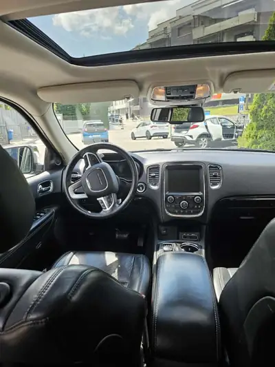 Dodge Durango 2014 — Imposant SUV 7 places tout-terrain, kilométrage maîtrisé — cruscotto