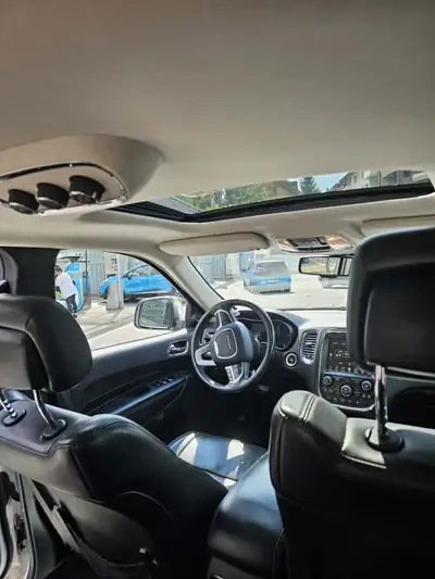 Dodge Durango 2014 — Imposant SUV 7 places tout-terrain, kilométrage maîtrisé — dettaglio