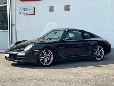 Porsche 911 Carrera 4S PDK — Coupé sportif légendaire, transmission automatique — Heckansicht
