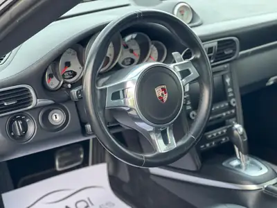 Porsche 911 Carrera 4S PDK — Coupé sportif légendaire, transmission automatique — Miniatur 17