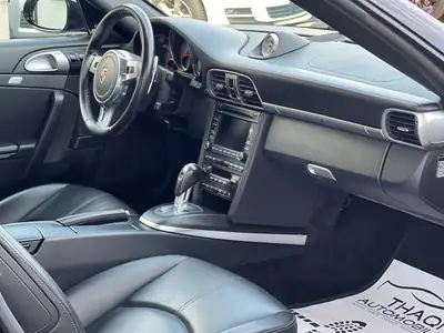 Porsche 911 Carrera 4S PDK — Coupé sportif légendaire, transmission automatique — Miniatur 24