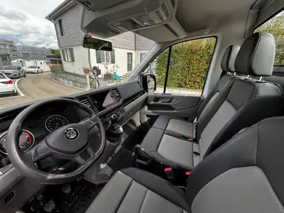 VW Crafter 2021 — Utilitaire fiable diesel, 96 500 km, équipements premium — fianco