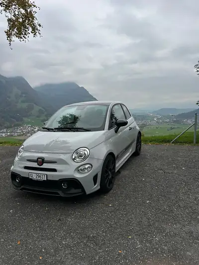 Fiat 595 Abarth Competizione — Sportive italienne 180 ch, très peu kilométrée — vista esterna