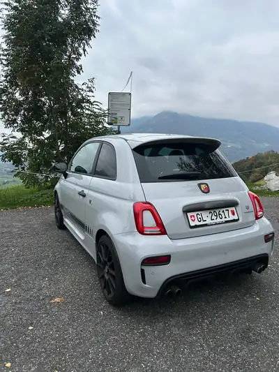 Fiat 595 Abarth Competizione — Sportive italienne 180 ch, très peu kilométrée — fianco