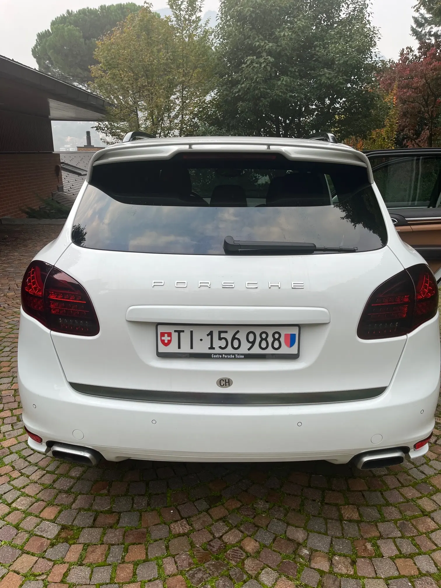 Porsche Cayenne 2012 occasion gentilino — 3