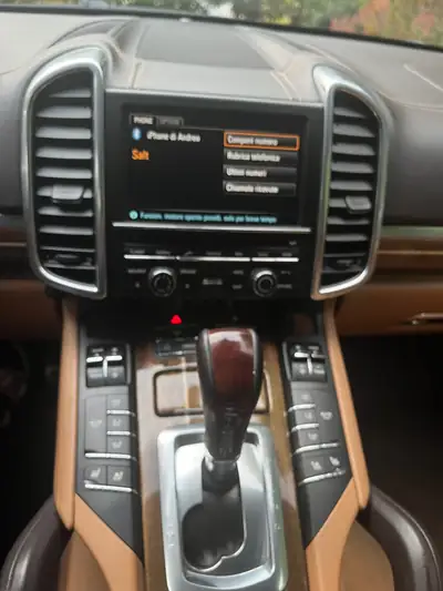 Porsche Cayenne Diesel — SUV premium robuste, 193'000 km, sans sinistre — cruscotto
