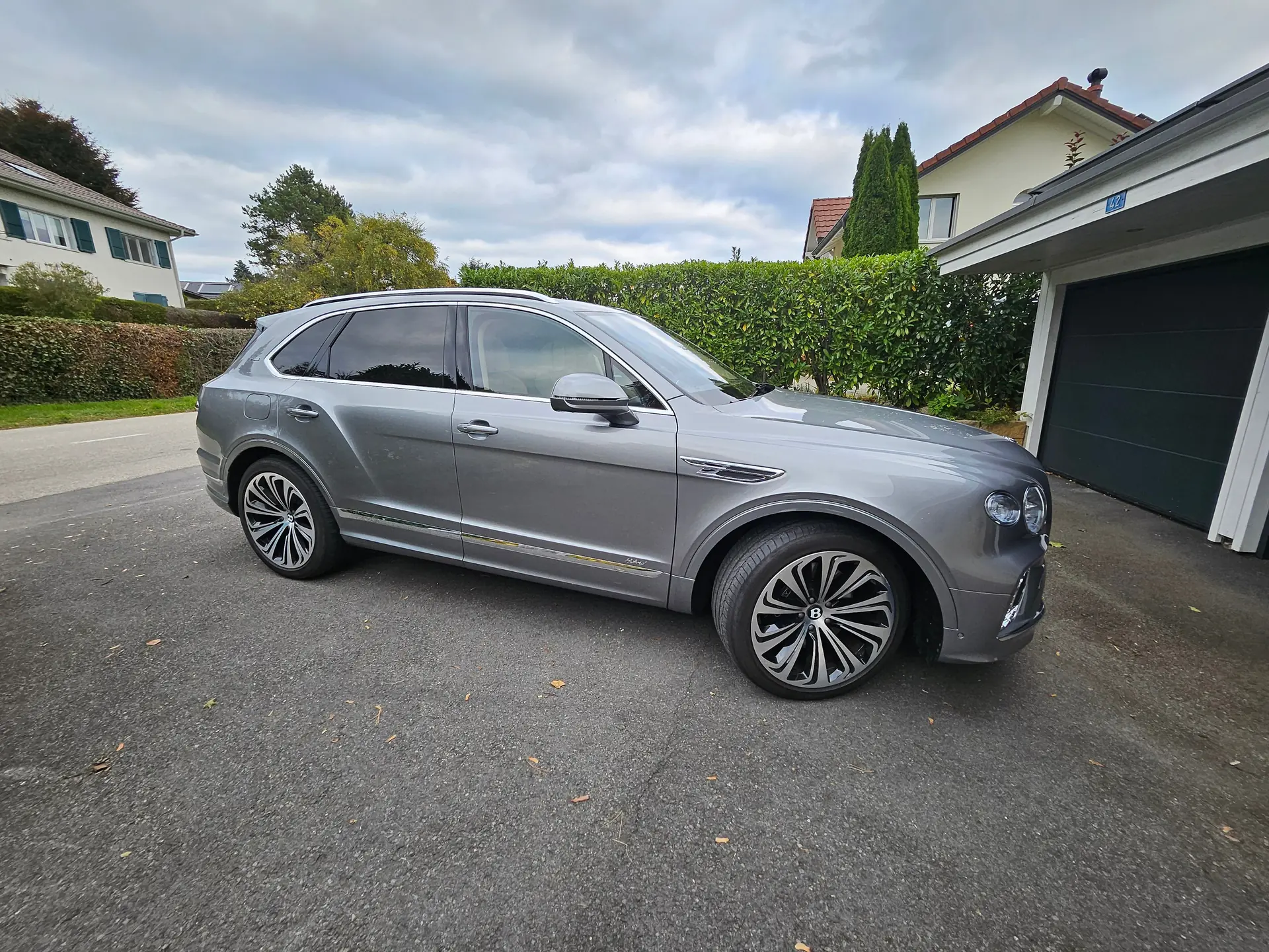 Bentley Bentayga 2021 occasion Gingins — 1