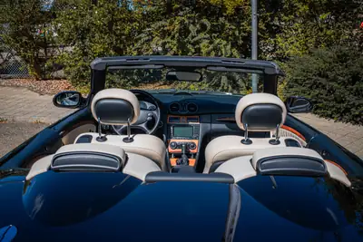 Mercedes-Benz CLK 500 Avantgarde — Cabriolet prestige V8, entretien régulier — vista posteriore