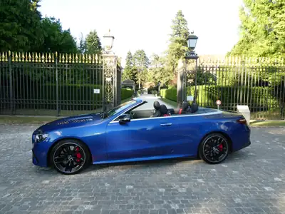 Mercedes-Benz E 53 AMG Cabriolet 4Matic+ — Élégance sportive décapotable, 18 800 km seulement — côté