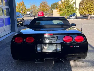 Chevrolet Corvette Z06 Roadster 2003 — Légende américaine décapotable, 411 ch — dettaglio