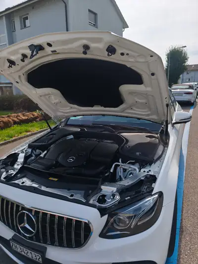 Mercedes-Benz E 220 d 9G-Tronic — Break diesel efficient, 104'000 km seulement — Detail