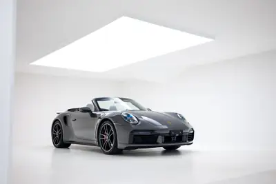 Porsche 911 Turbo Cabriolet PDK — Excellence sportive décapotable, 59'999 km seulement — détail