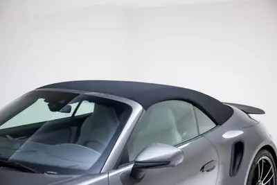 Porsche 911 Turbo Cabriolet PDK — Excellence sportive décapotable, 59'999 km seulement — Miniature 12