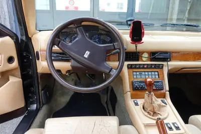 Maserati Biturbo SI 2.5 Black — Coupé sportif des années 80, véhicule de collection avec FIVA ID Card — Miniature 12
