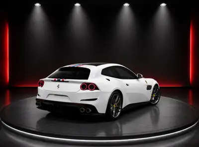 Ferrari GTC4 Lusso T — Grand tourisme haute performance, 45'000 km seulement — Seitenansicht