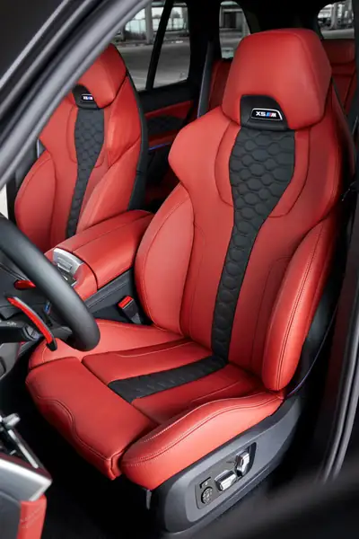 BMW X5M Competition — SUV haute performance 626 ch, cuir Merino premium — Miniatura 8